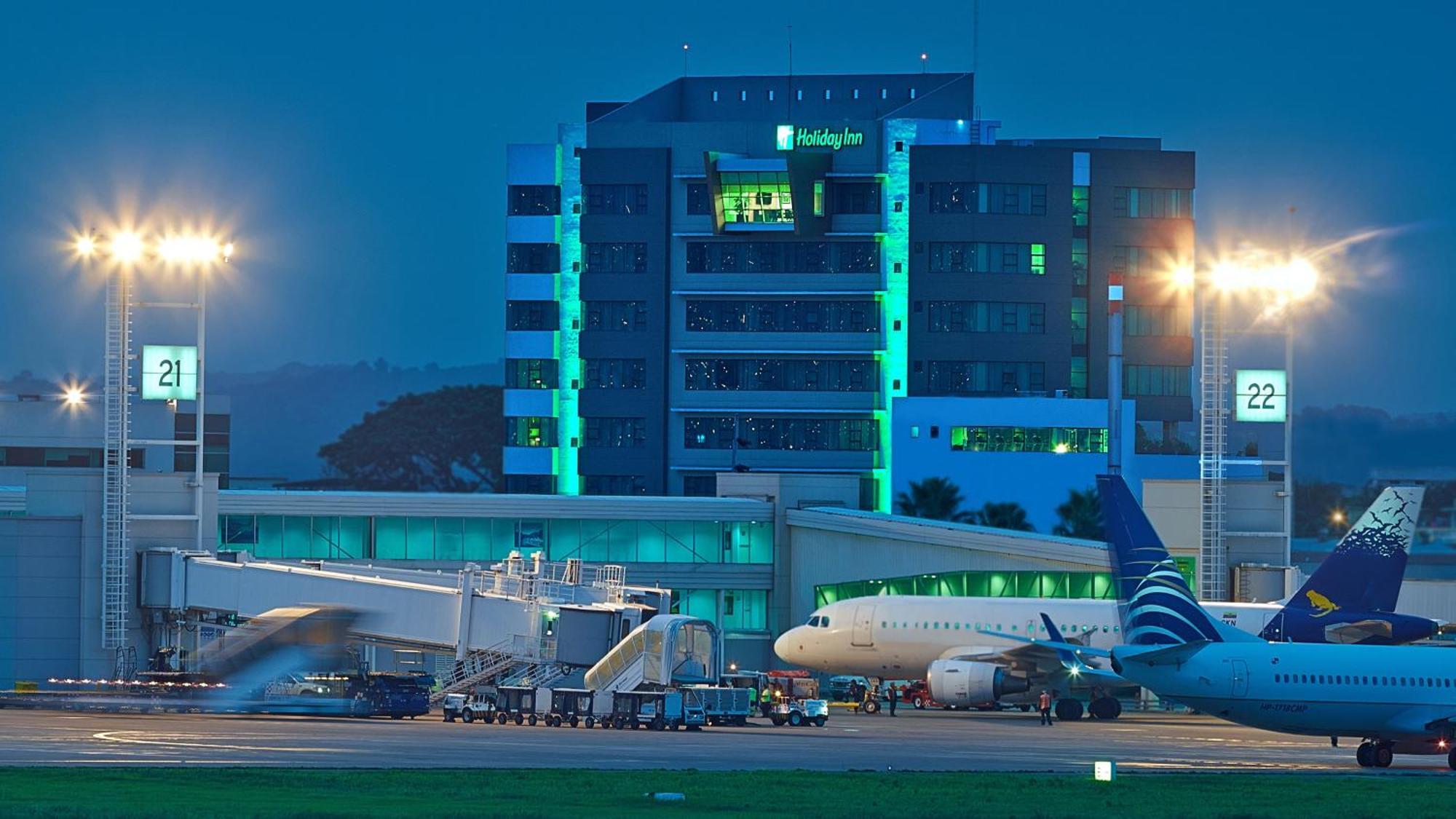 Holiday Inn Guayaquil Airport, An Ihg Hotel Exterior photo